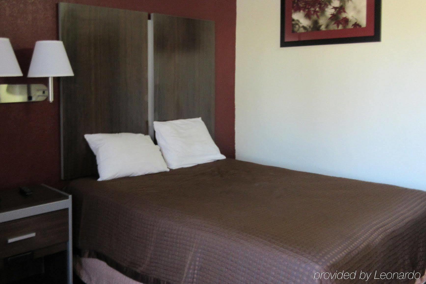 Rodeway Airport South Hotel Nashville