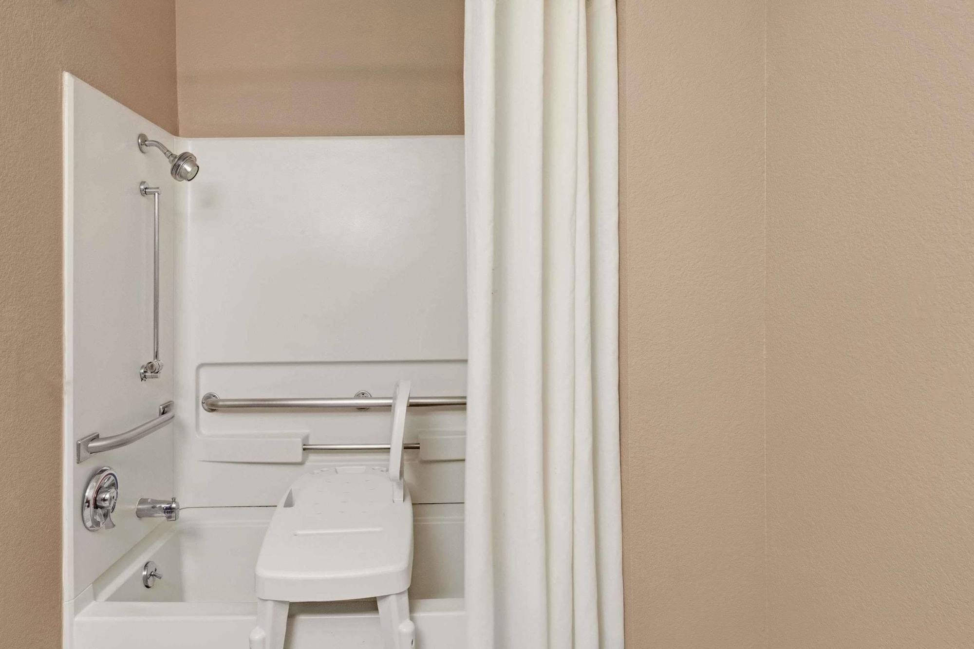 Hotel Super 8 By Wyndham Nashville/ Dntn/ Opryland Area 2*
