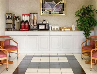 Hotel Days By Wyndham Downtown-nashville West Trinity Lane