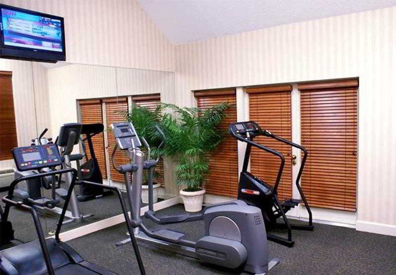 By Marriott Airport 3*