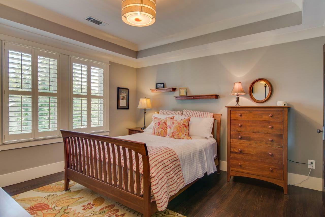 Caroline House Historic 4*