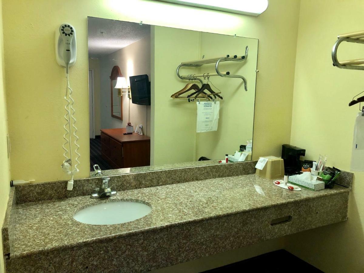 Hotel Days By Wyndham Downtown-nashville West Trinity Lane