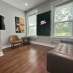 Westend Two Stylish & Cozy