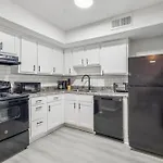 Brentwood U11 I Cozy & Comfy I 2Bd I Free Parking