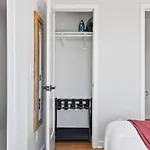 Vibrant Multi Condo Building That Sleeps 48 With 7 Units