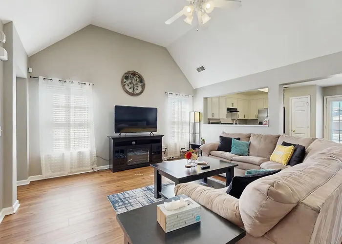 North Nashville Cozy