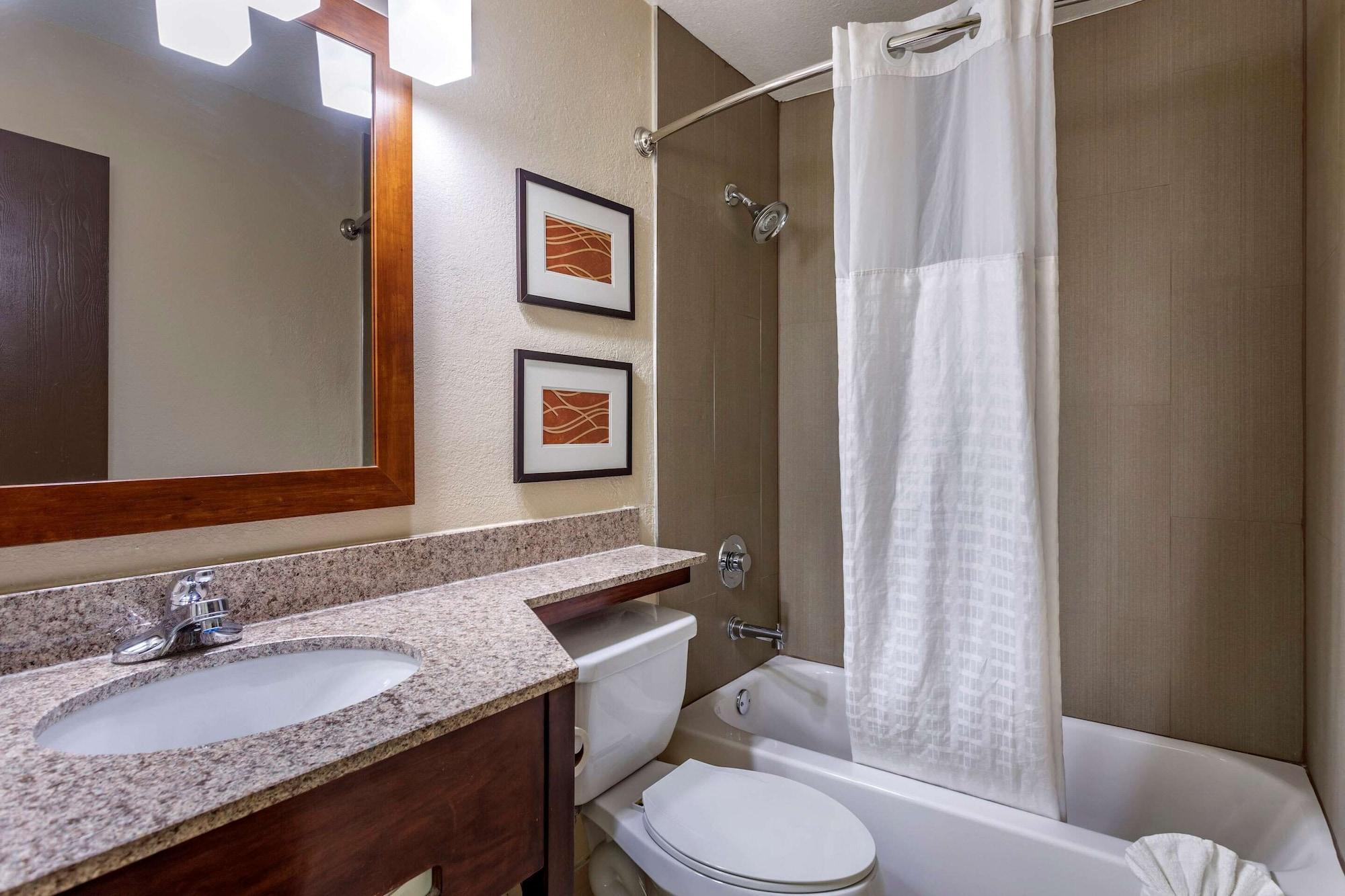 Comfort West Inn