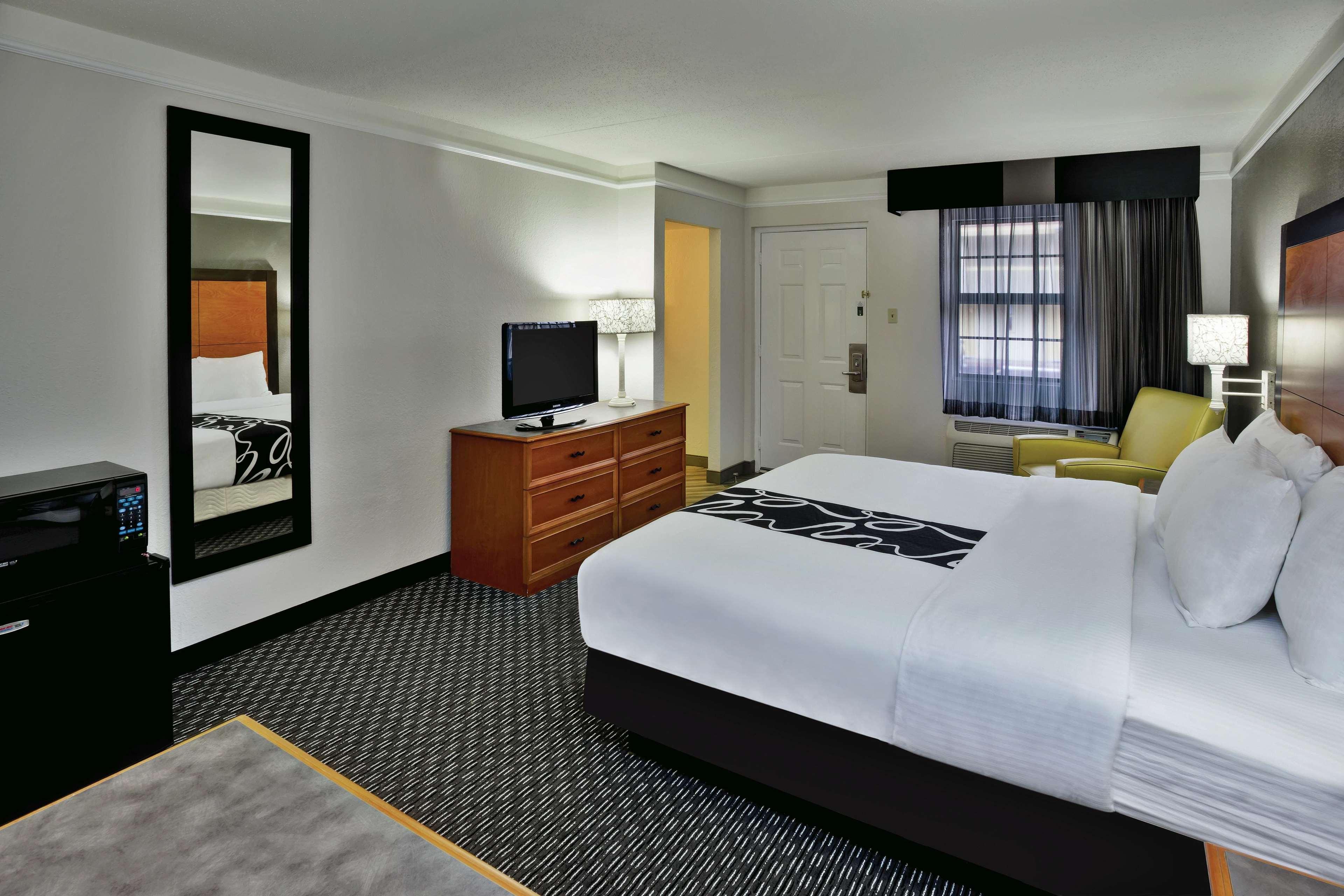 La Quinta By Wyndham South Hotel
