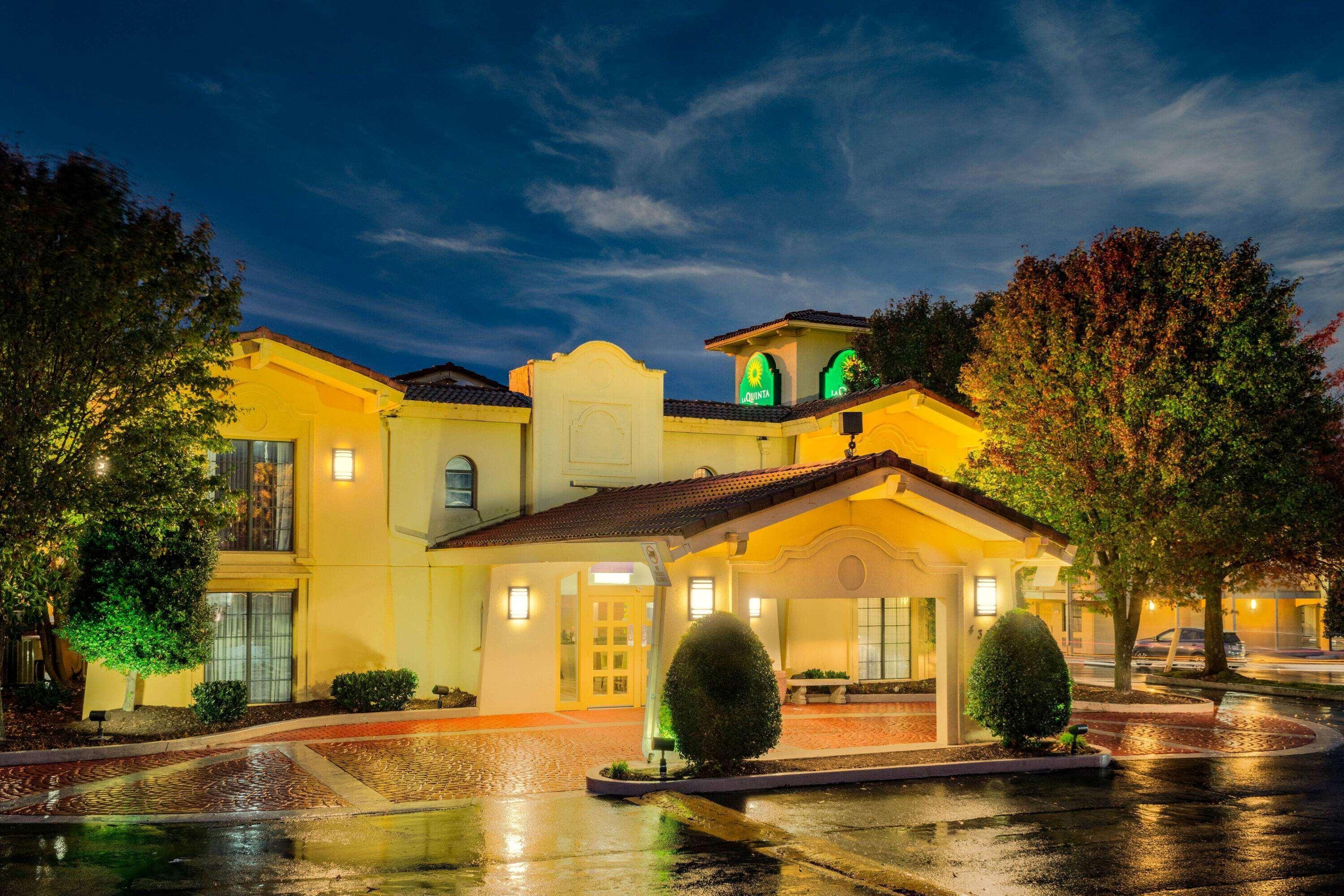 La Quinta By Wyndham South Hotel 2*