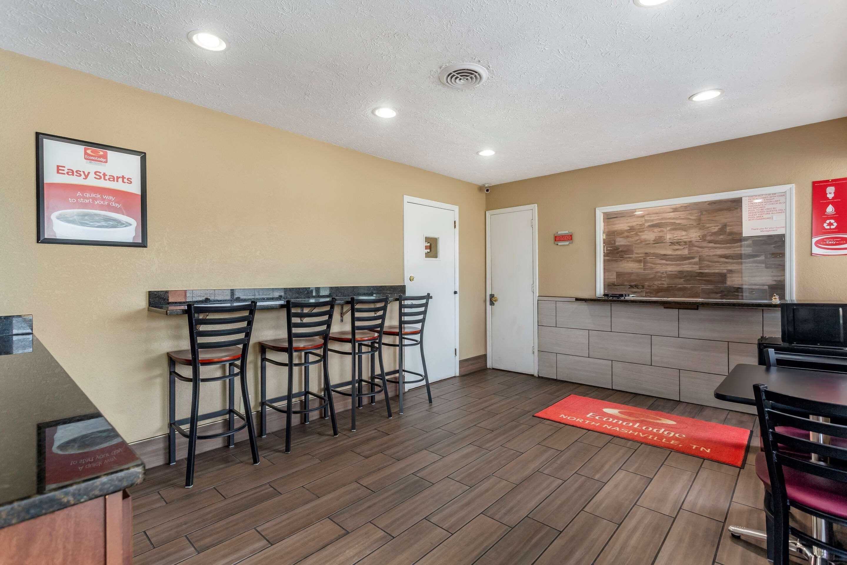 Econo North - Opryland 2*