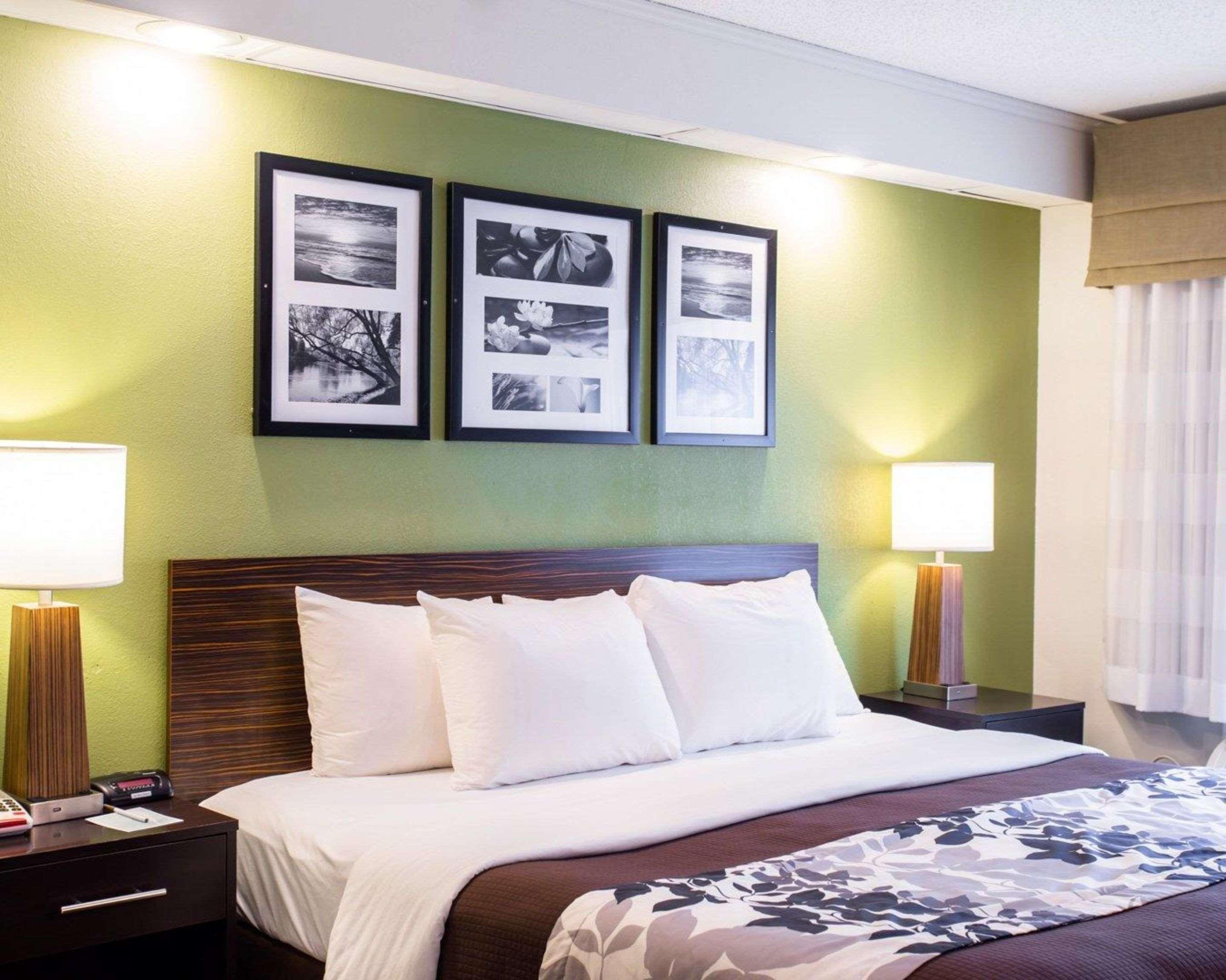 Sleep North - Downtown Area Inn 2*