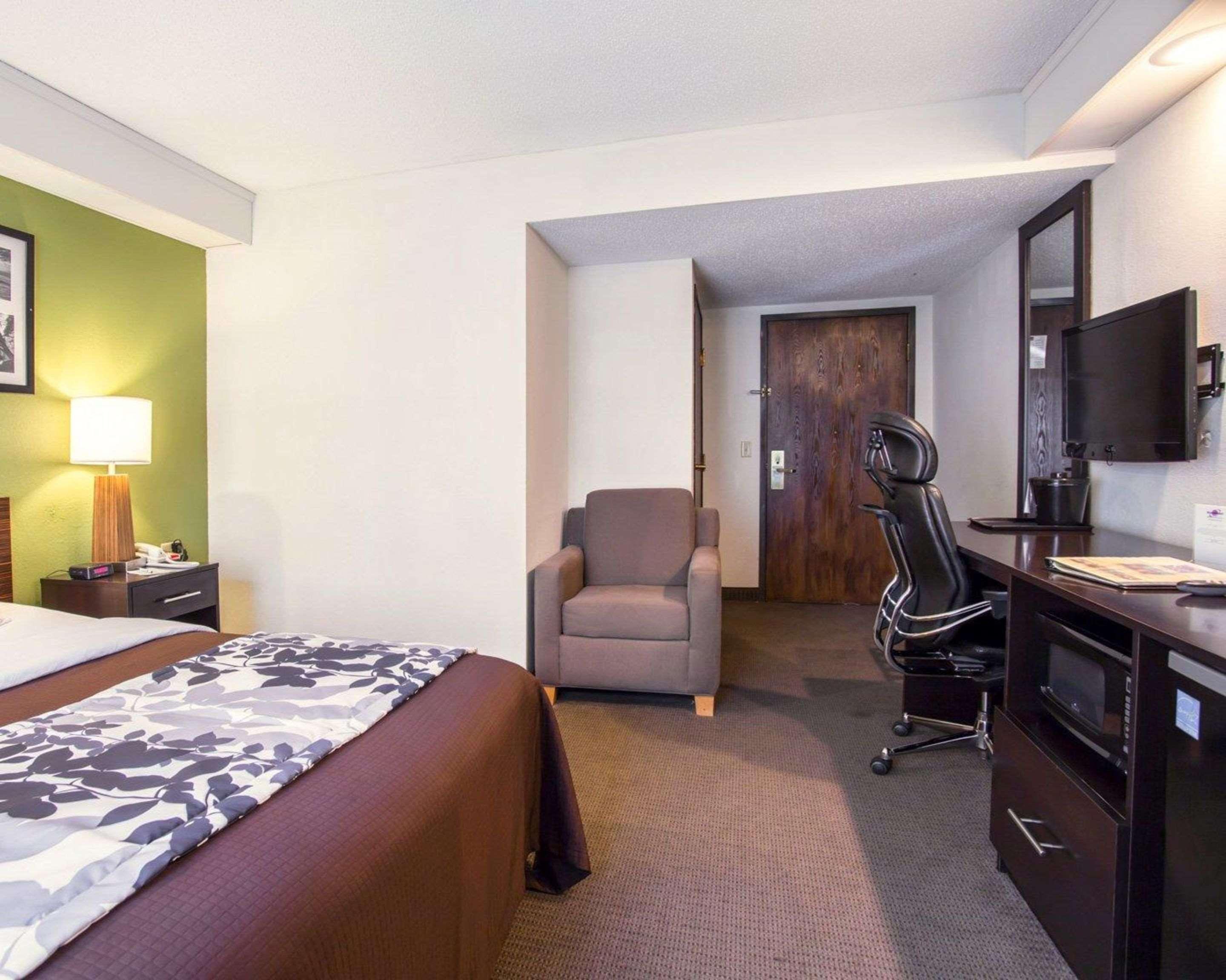 Sleep North - Downtown Area Inn
