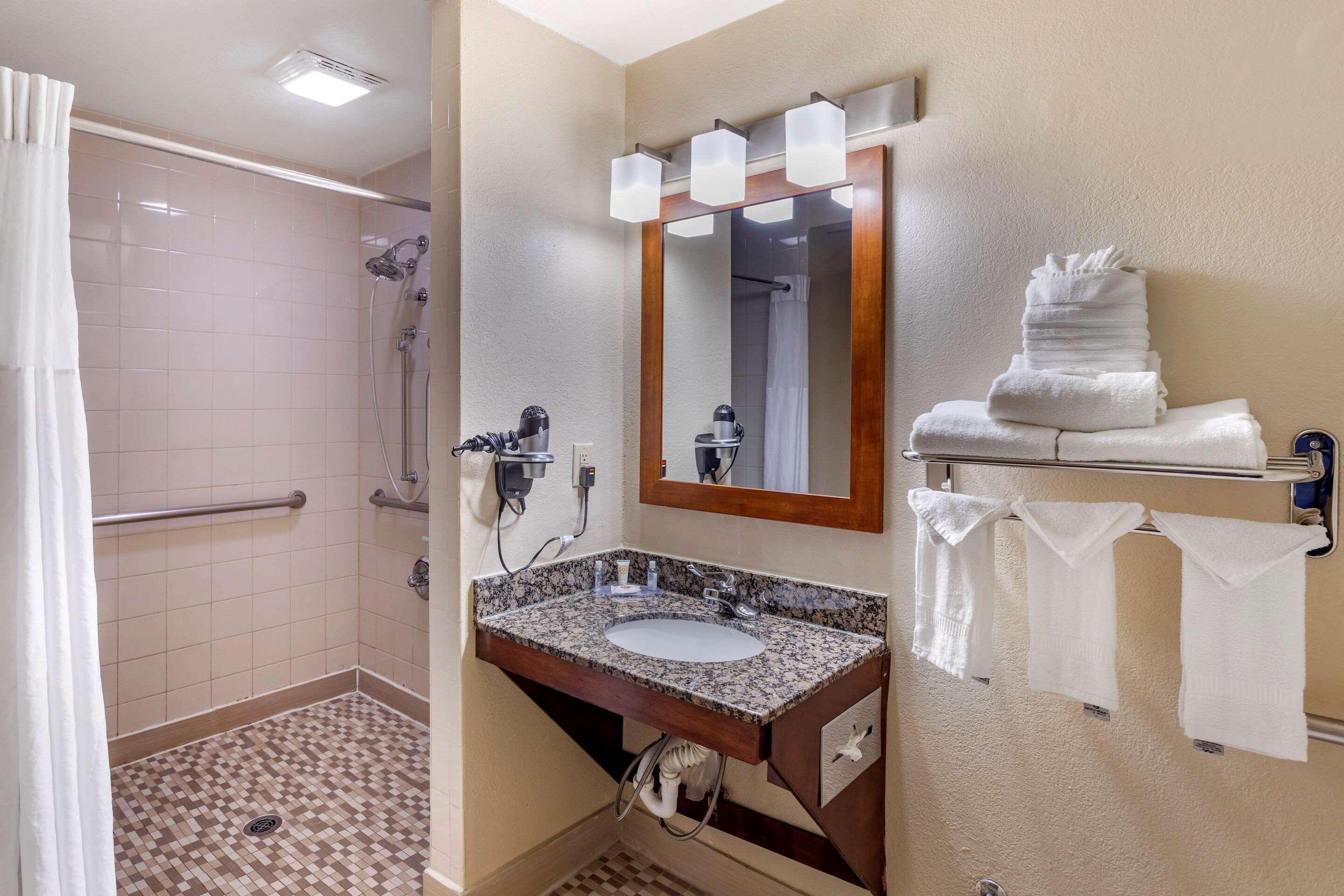 Inn Comfort West 2*