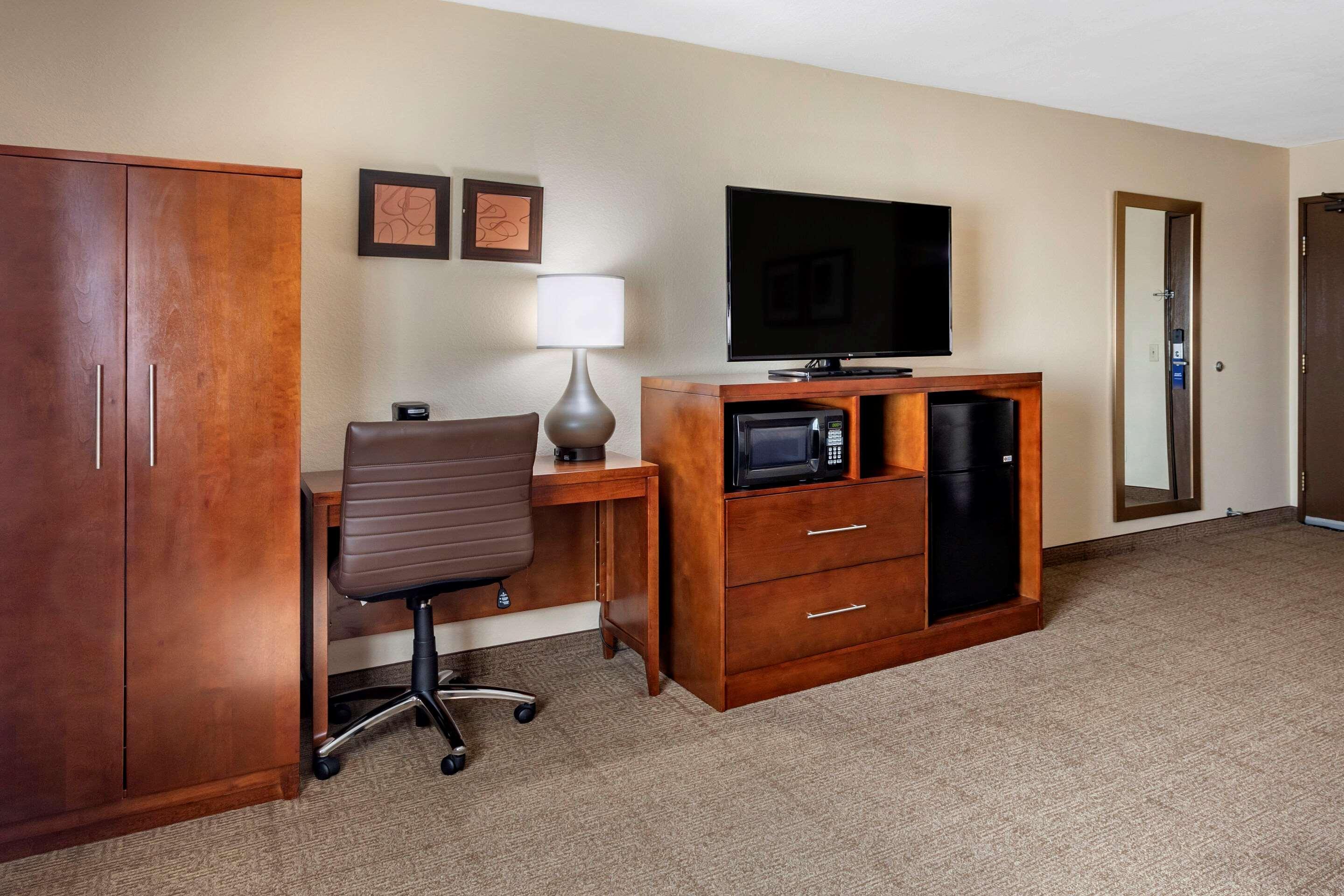 Comfort West 2*