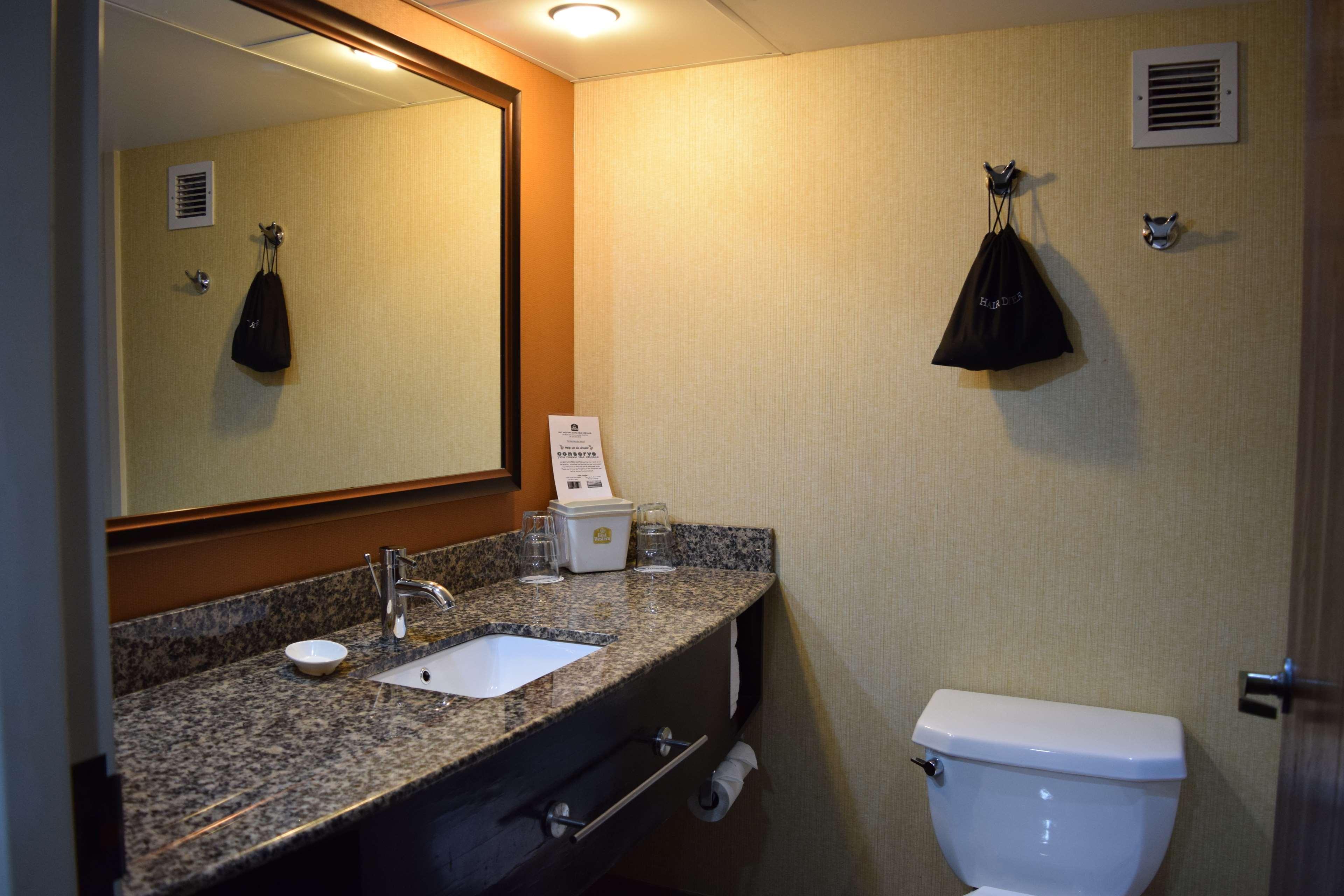 Western Near Opryland Hotel 3*