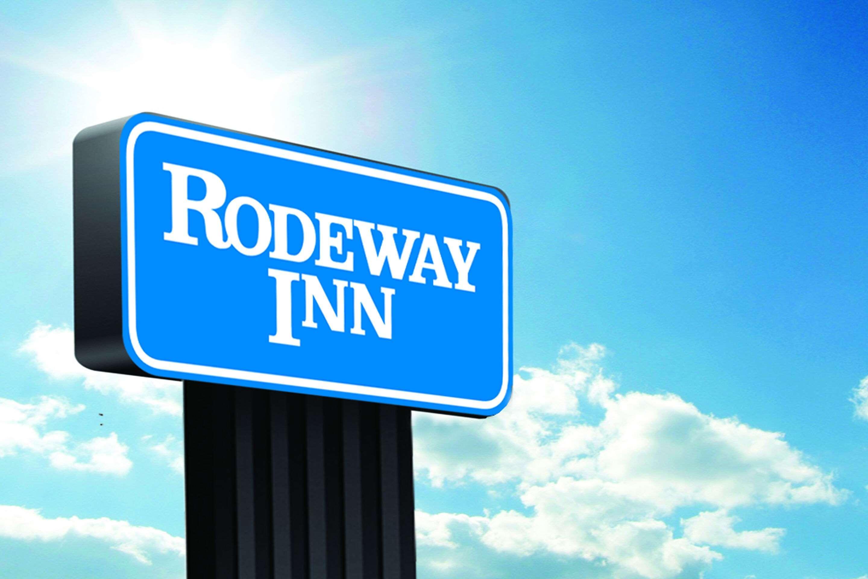Rodeway 2*