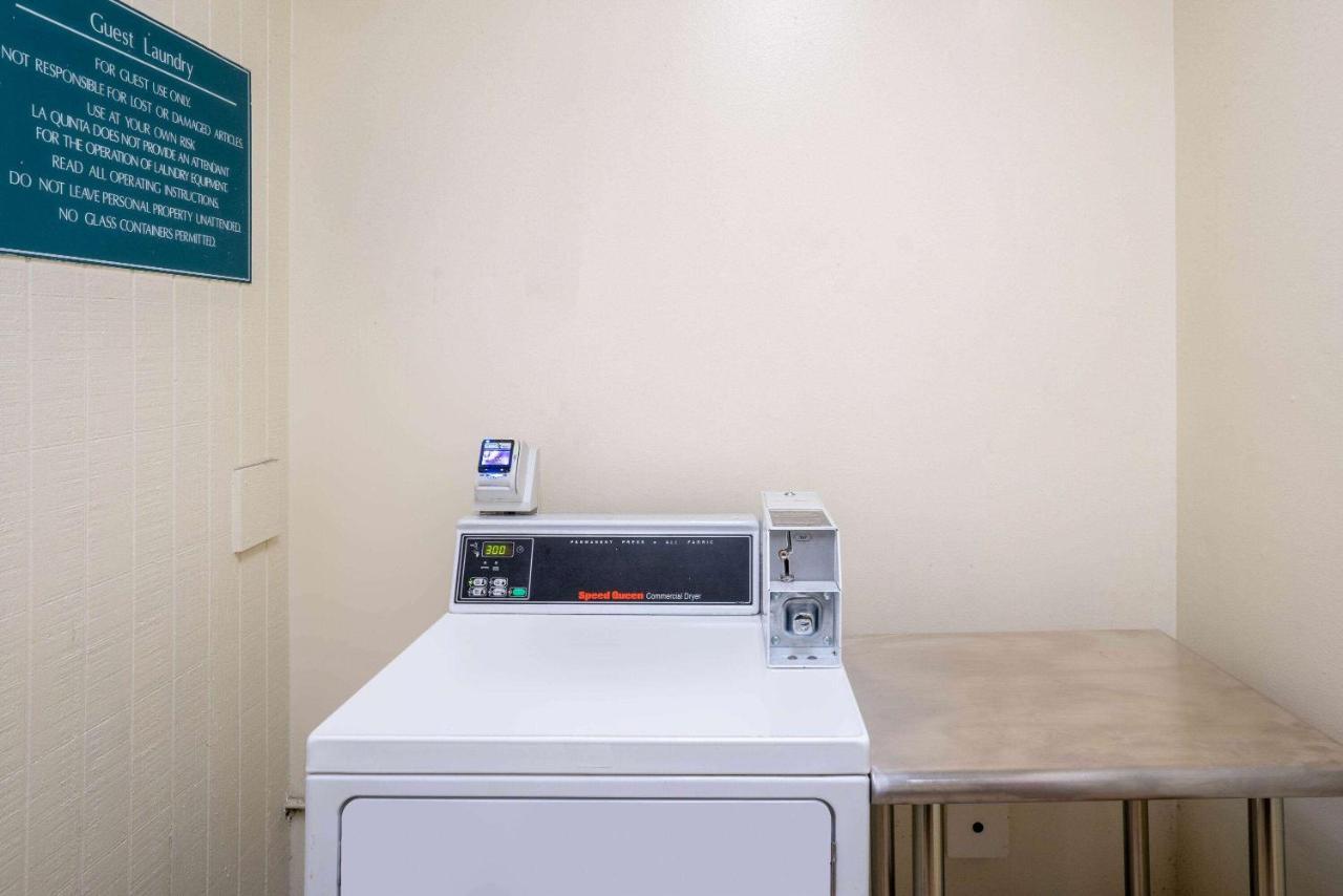 La Quinta By Wyndham Airport/opryland Hotel 3*