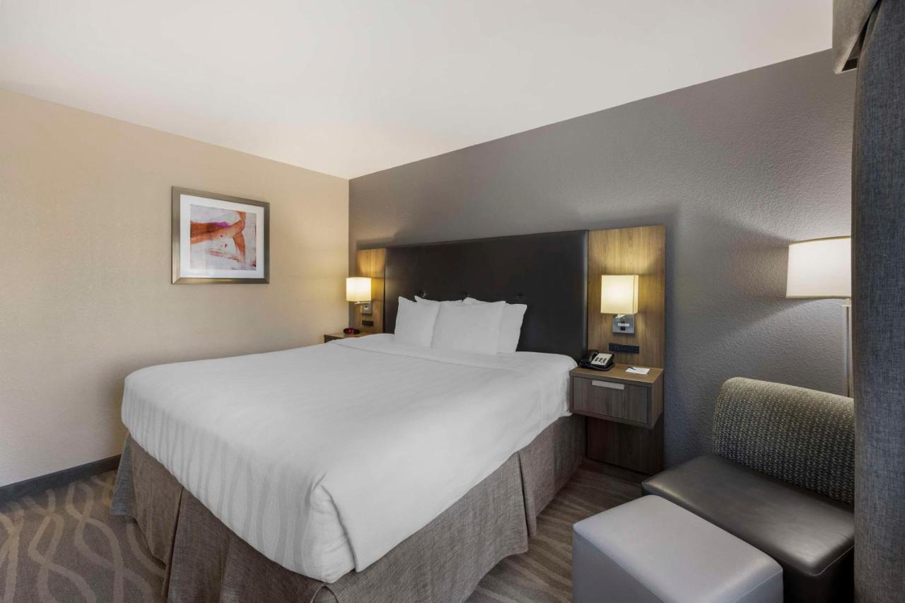 Hotel Western Airport - Bna 3*