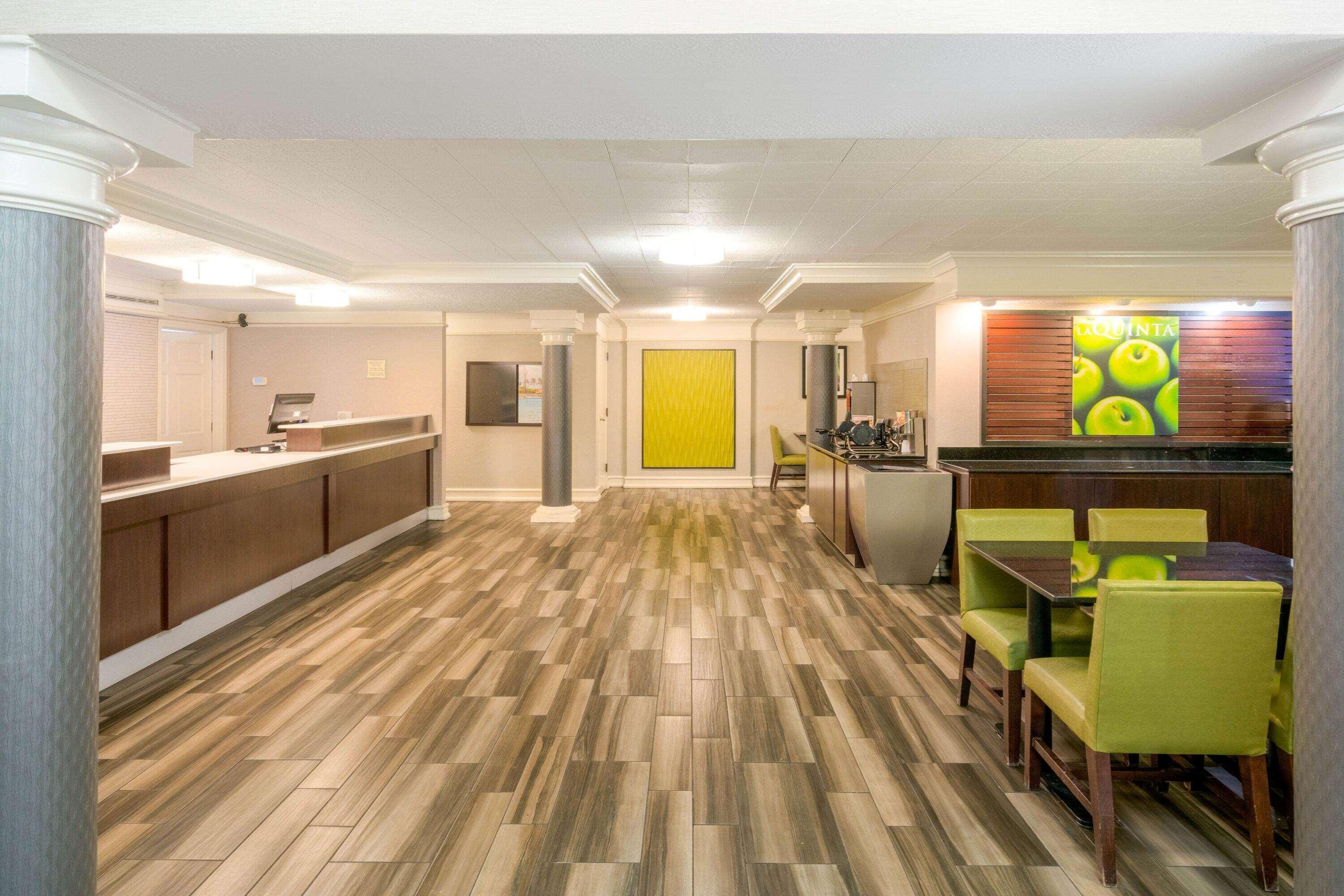La Quinta By Wyndham South Hotel 2*