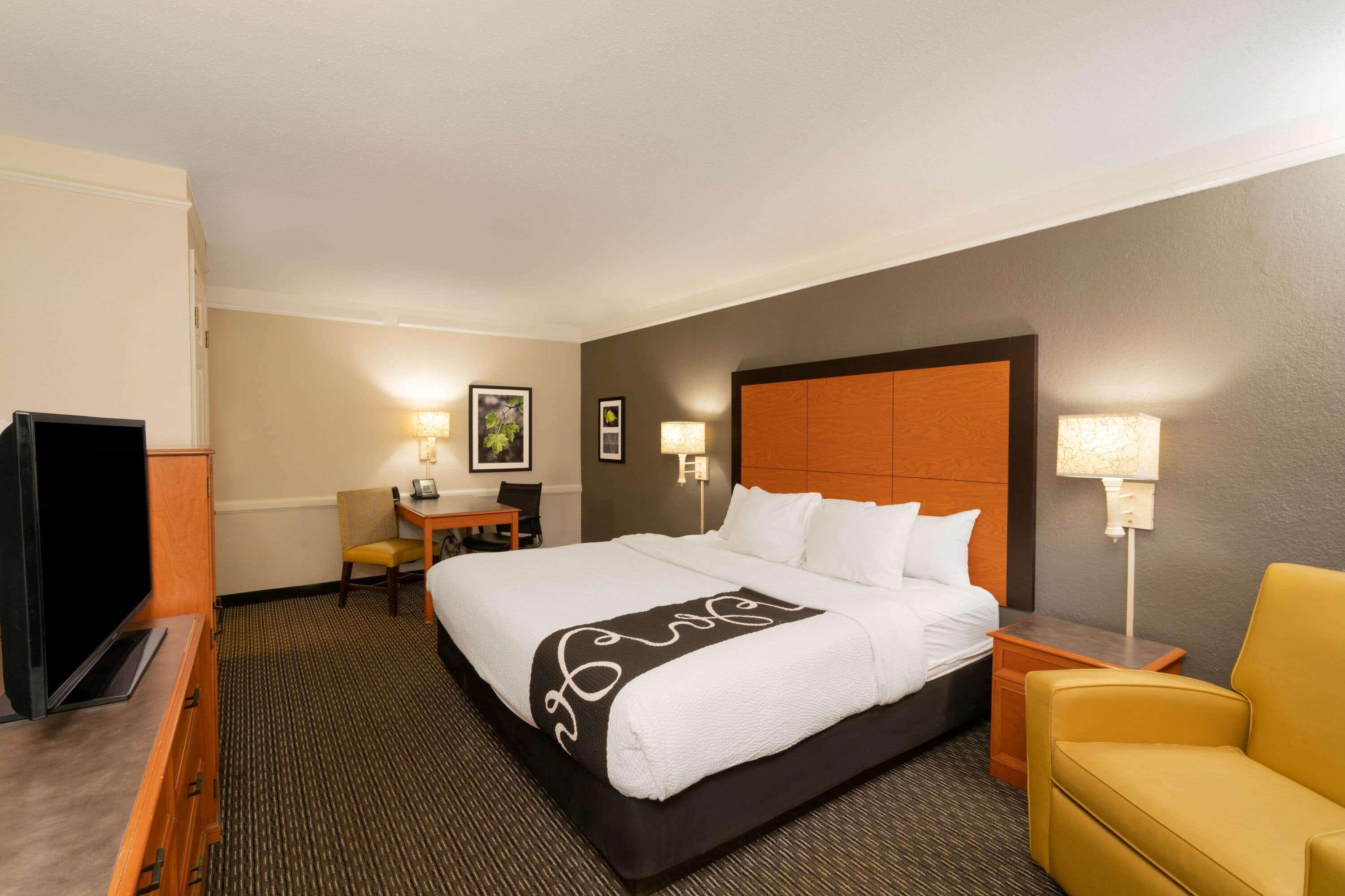 Hotel La Quinta By Wyndham South 2*