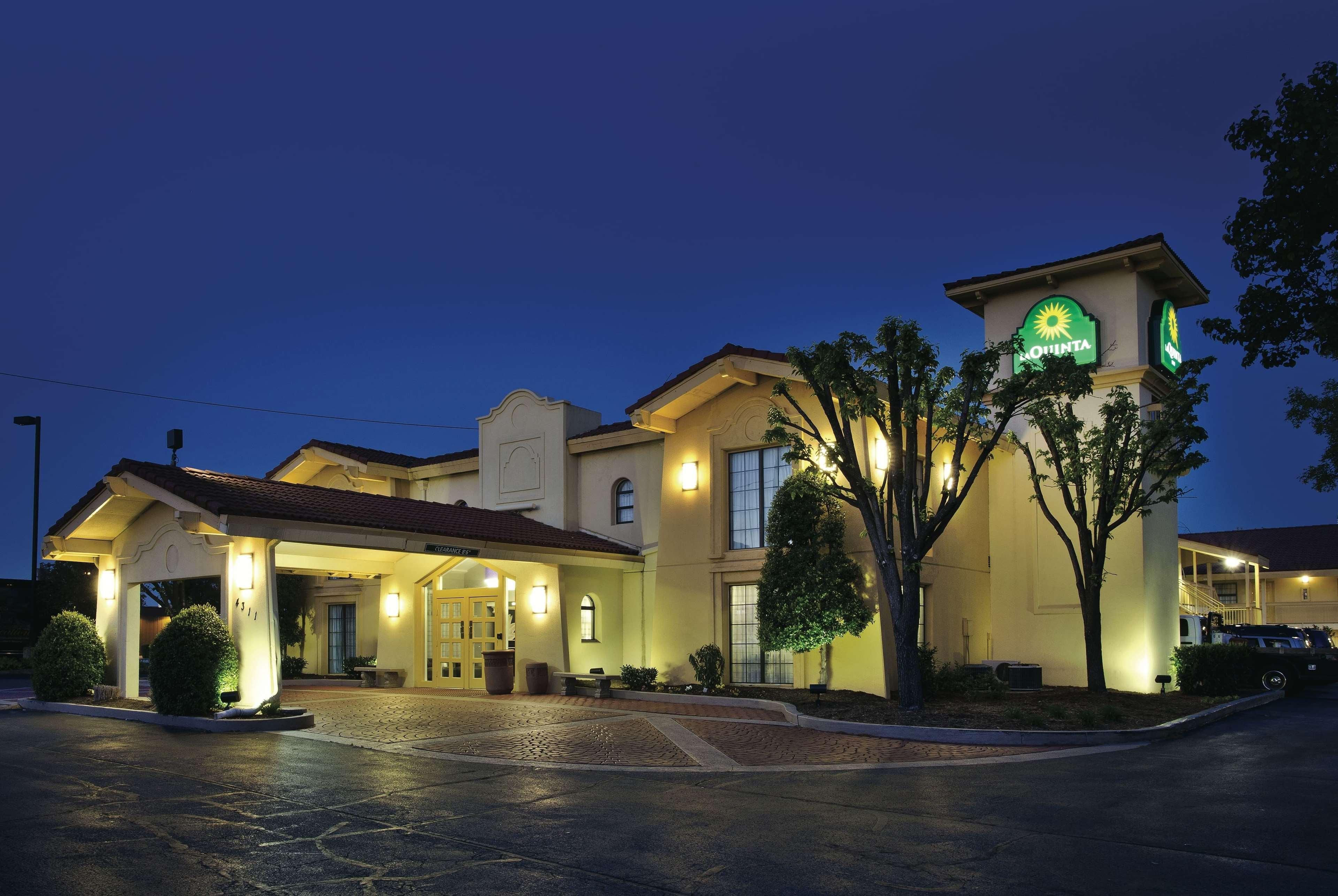 Hotel La Quinta By Wyndham South 2*