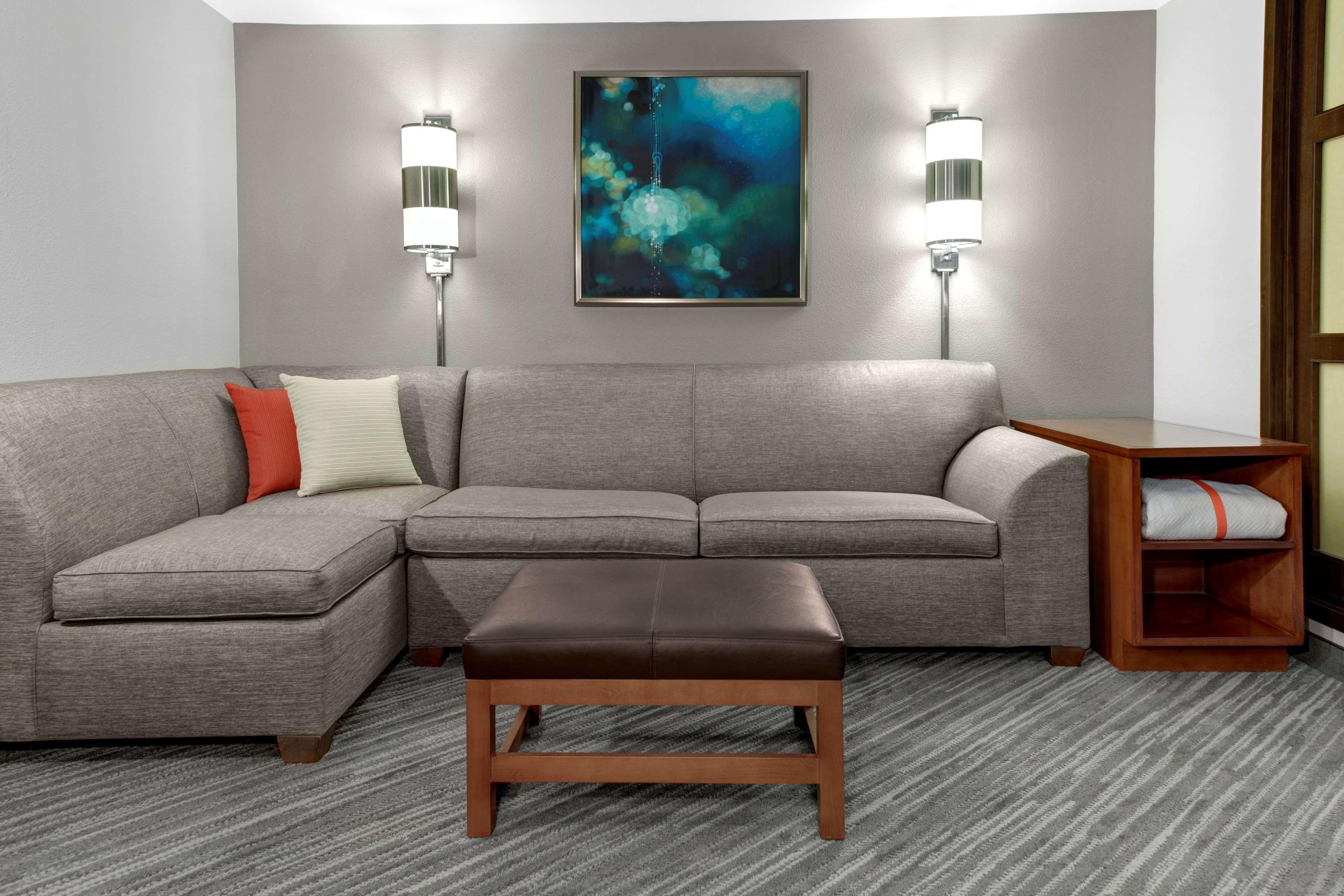 Hyatt Place Opryland Hotel