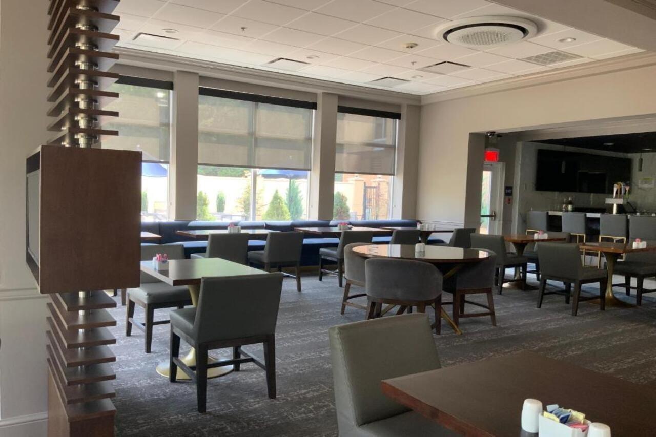 Hotel Hilton Garden Airport 3*