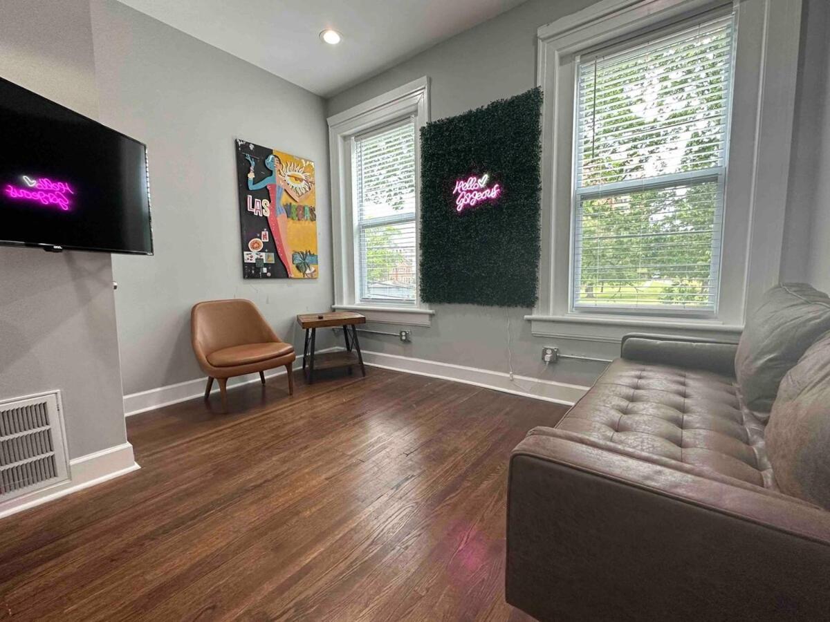 Westend Two Stylish & Cozy Apartment