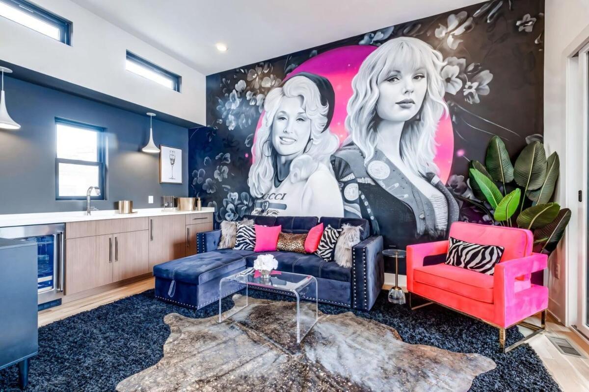 Music Fame House Gulch 4 Patios And View Karaoke Holiday home