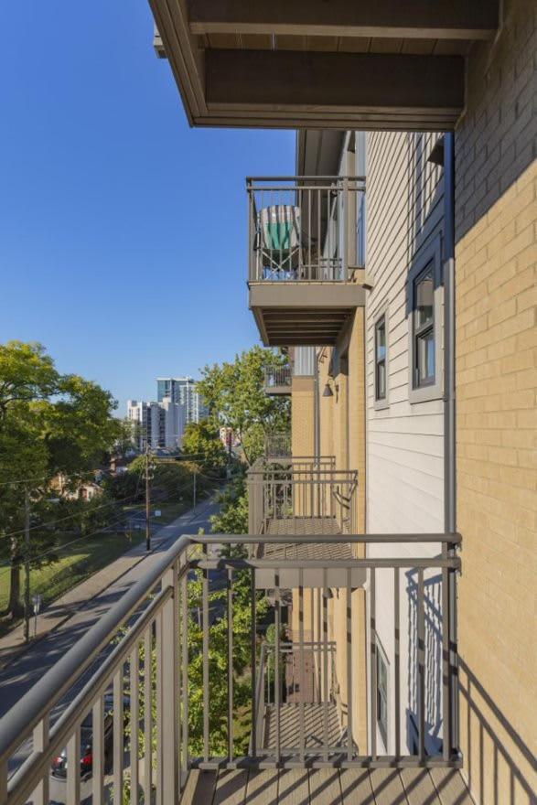 Cozysuites Musicrow Astonishing With Free Parking 23 Apartment *