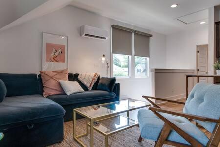Stylish East Retreat With Garage Holiday home Nashville