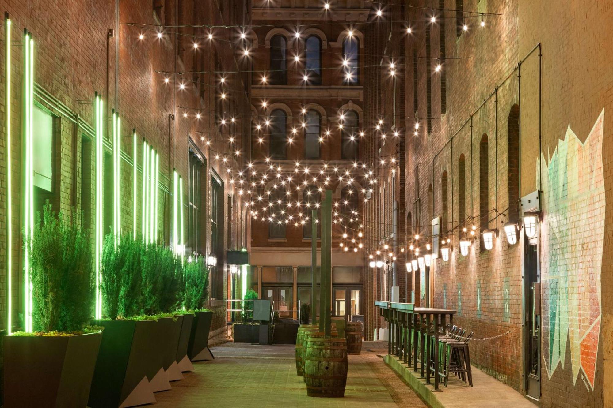 The Bankers Alley Nashville, Tapestry Collection By Hilton Nashville