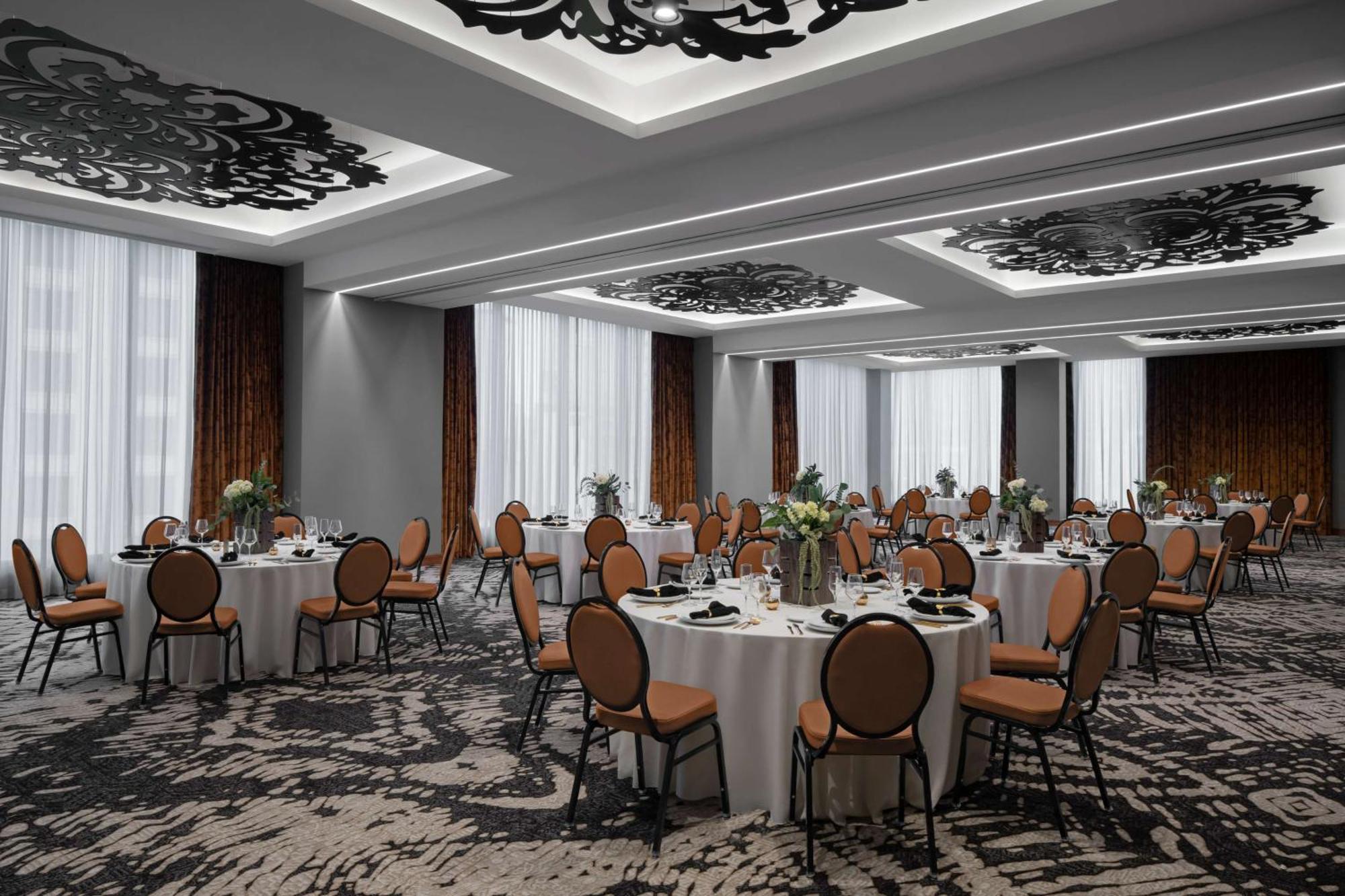 Fraye Nashville, Curio Collection By Hilton Hotel 4*