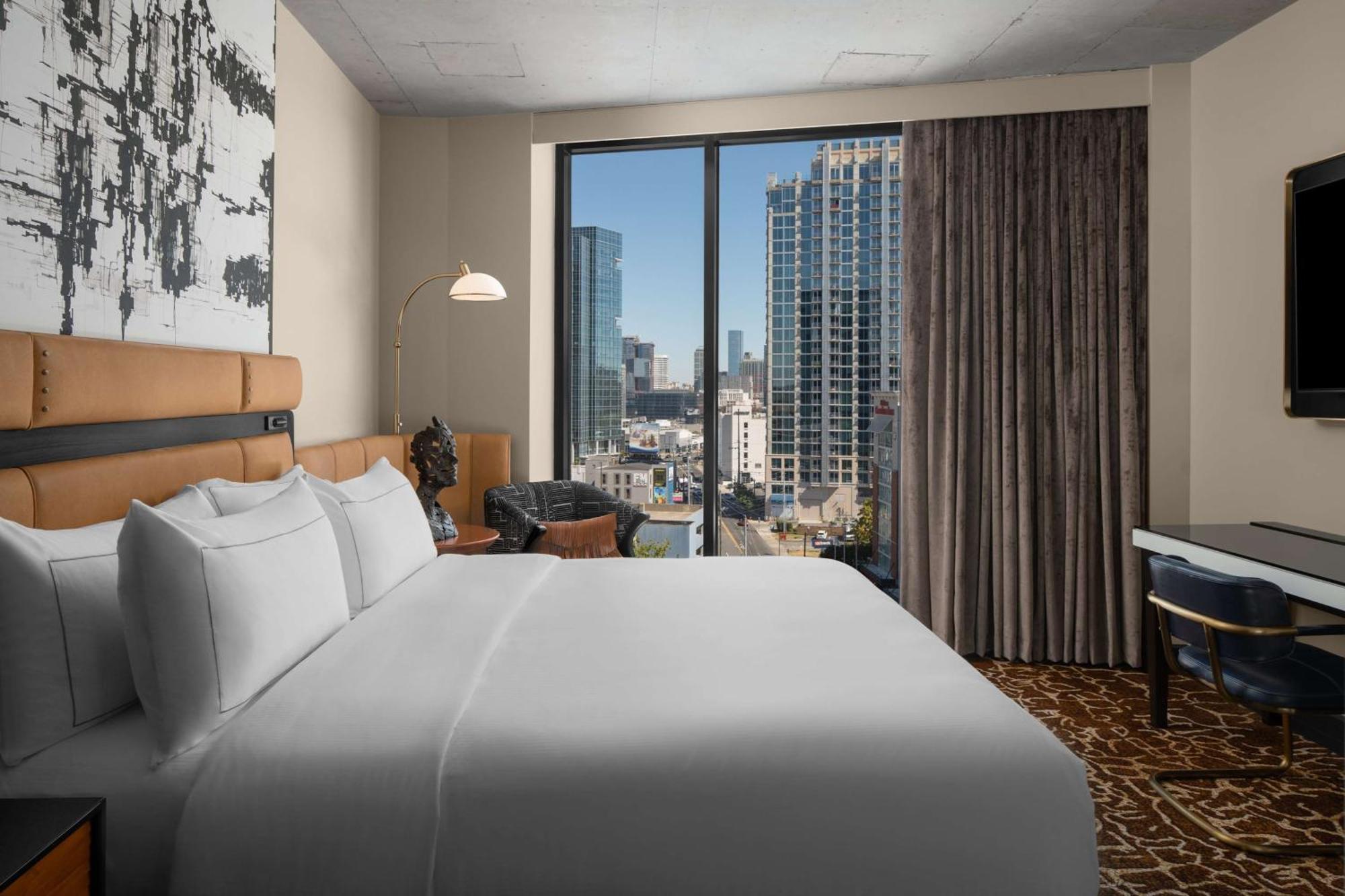 Fraye Nashville, Curio Collection By Hilton Nashville