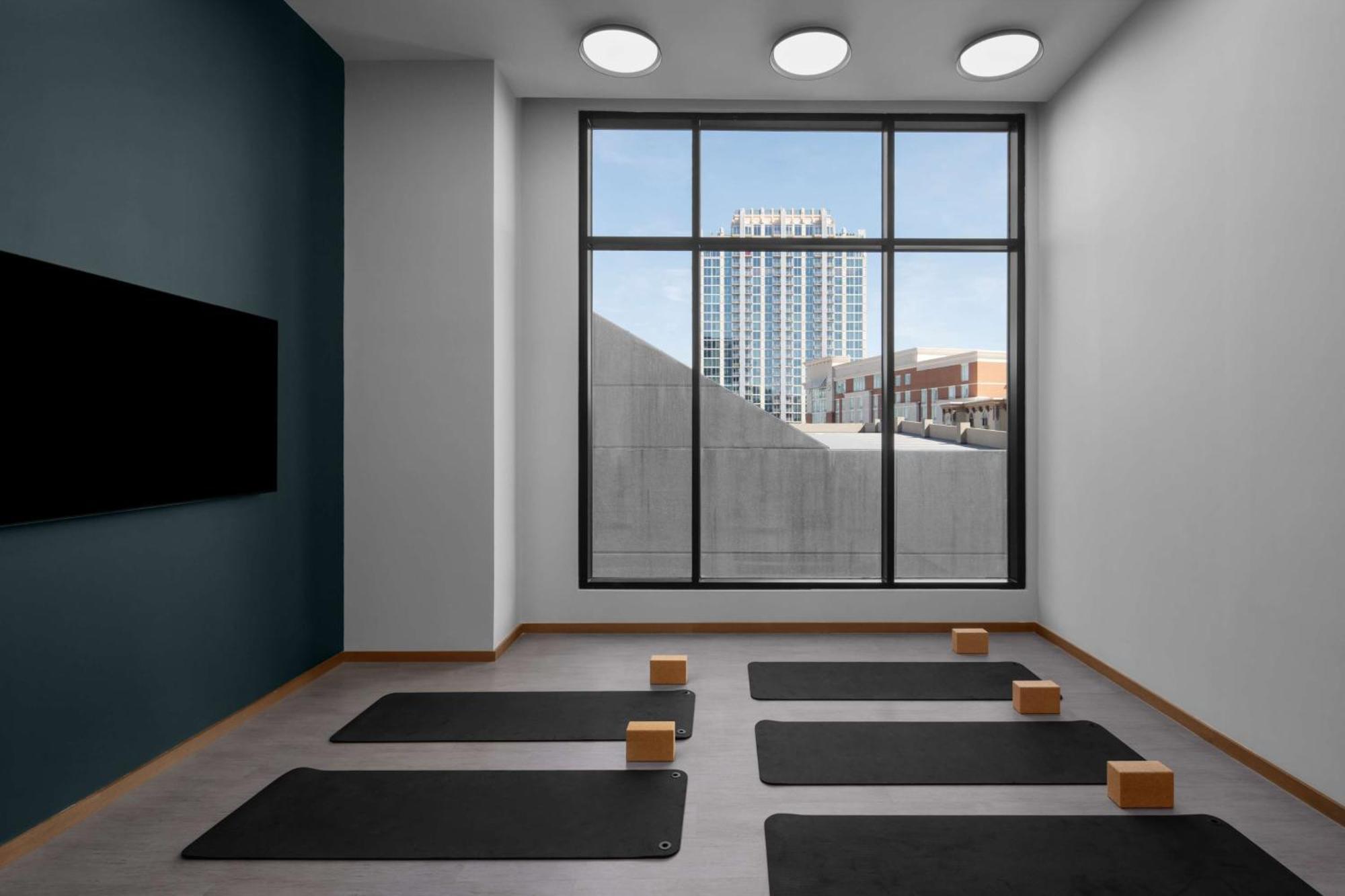 Fraye Nashville, Curio Collection By Hilton Hotel