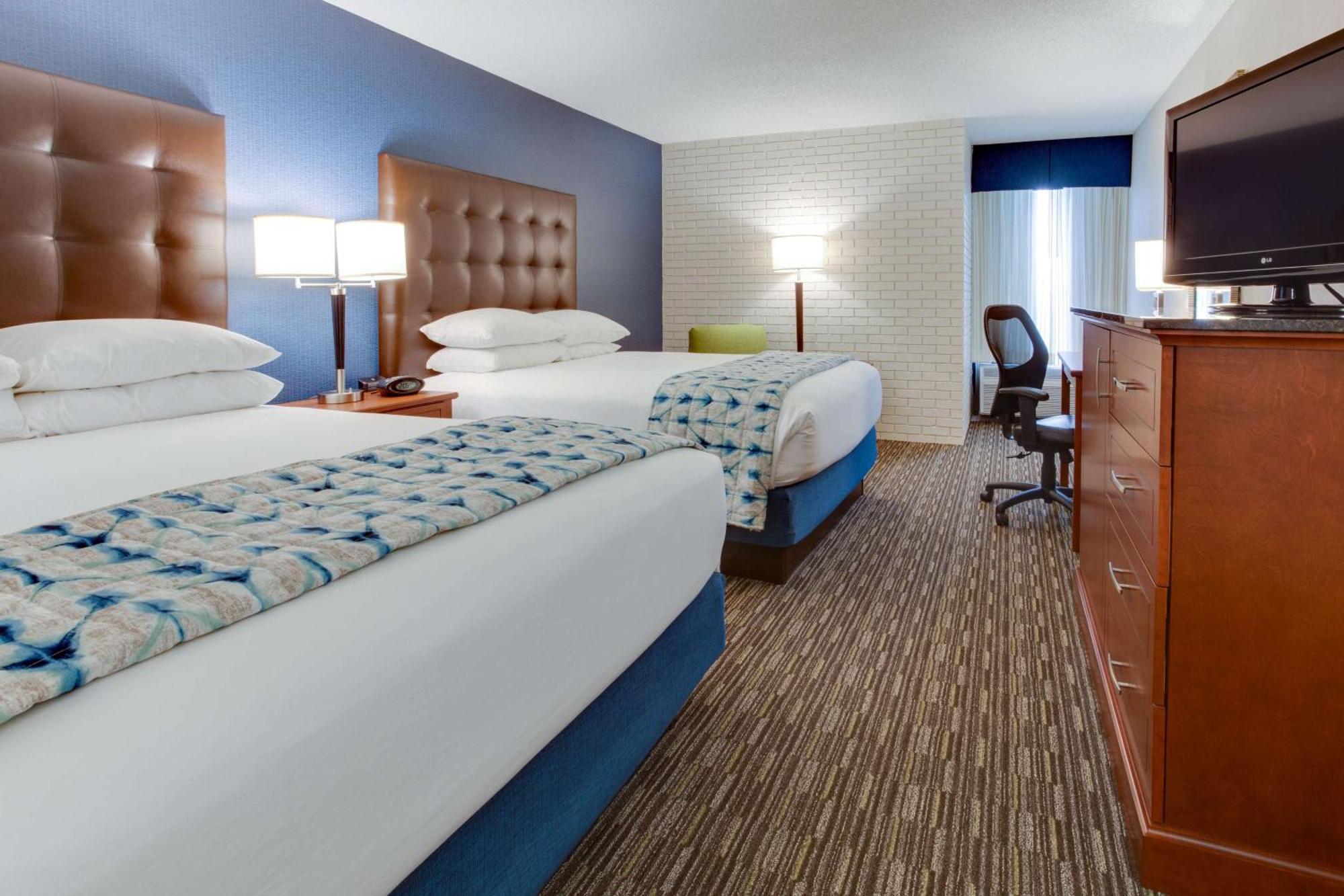 Drury & Airport Hotel Nashville