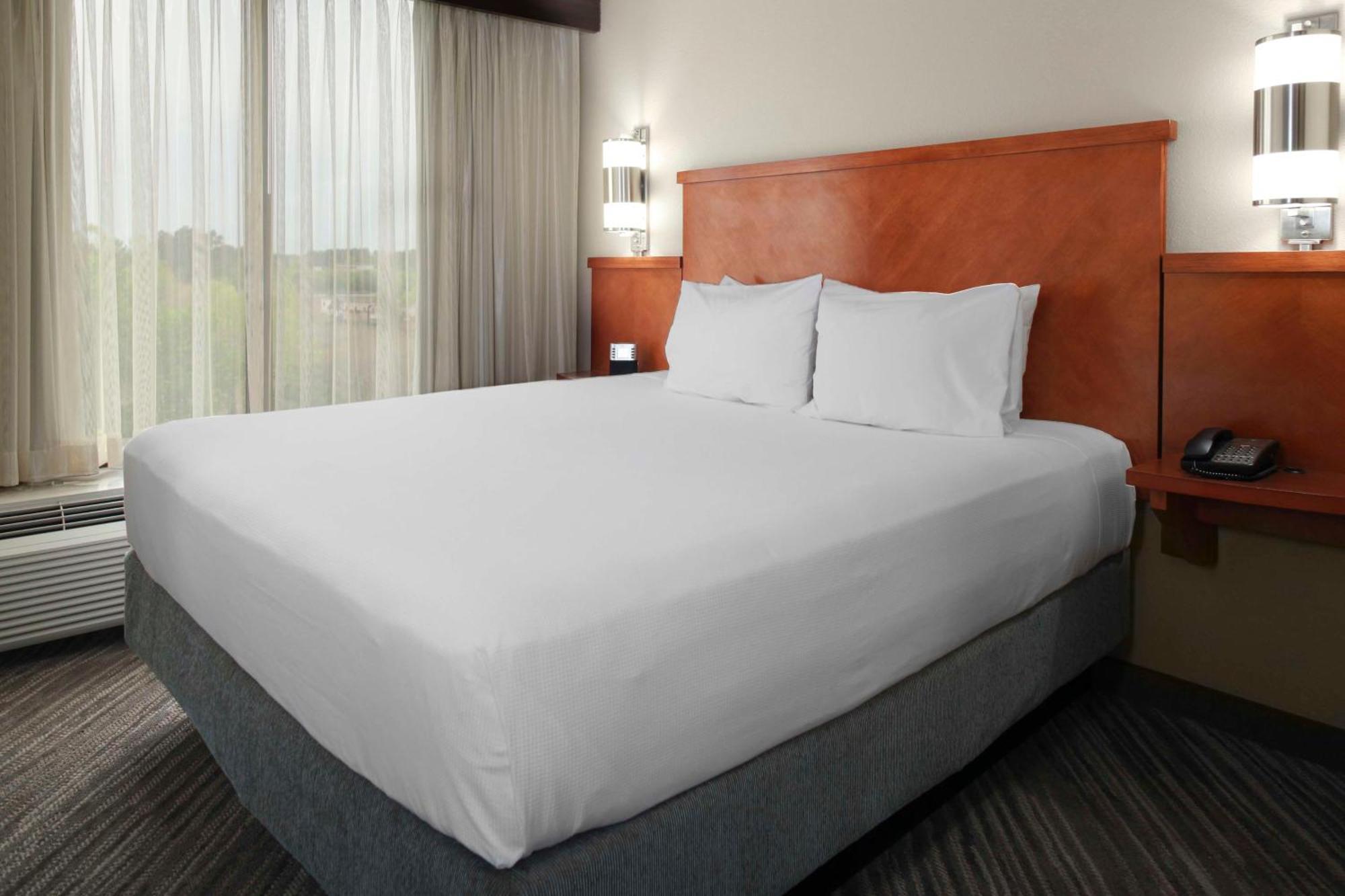 Hyatt Place Opryland Hotel 3*