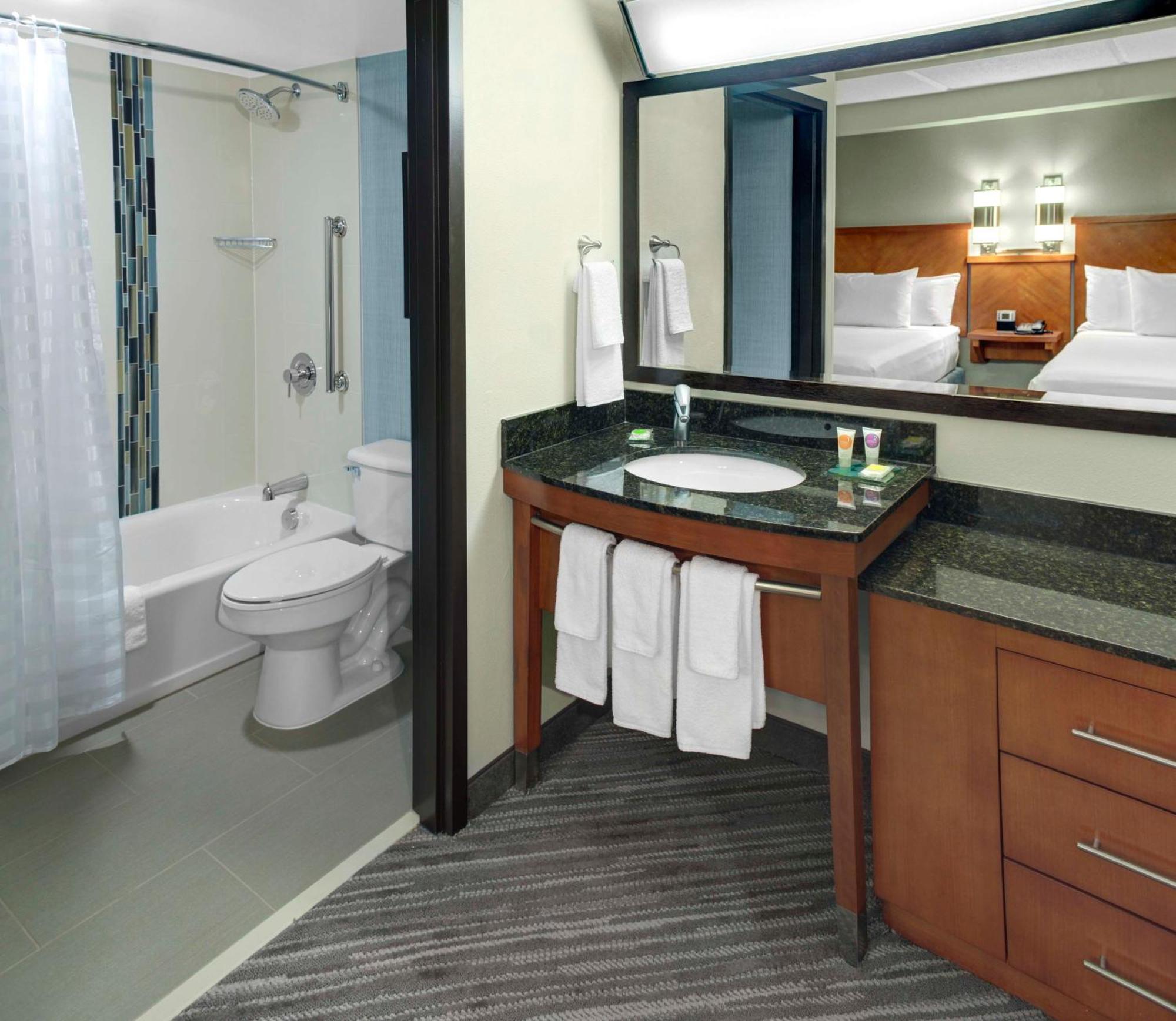 Hyatt Place Opryland Hotel