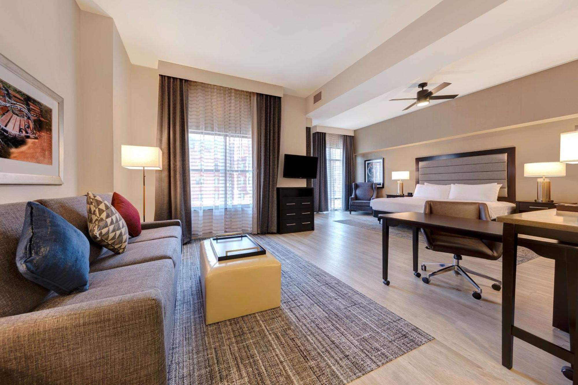 Homewood Vanderbilt Hotel 3*