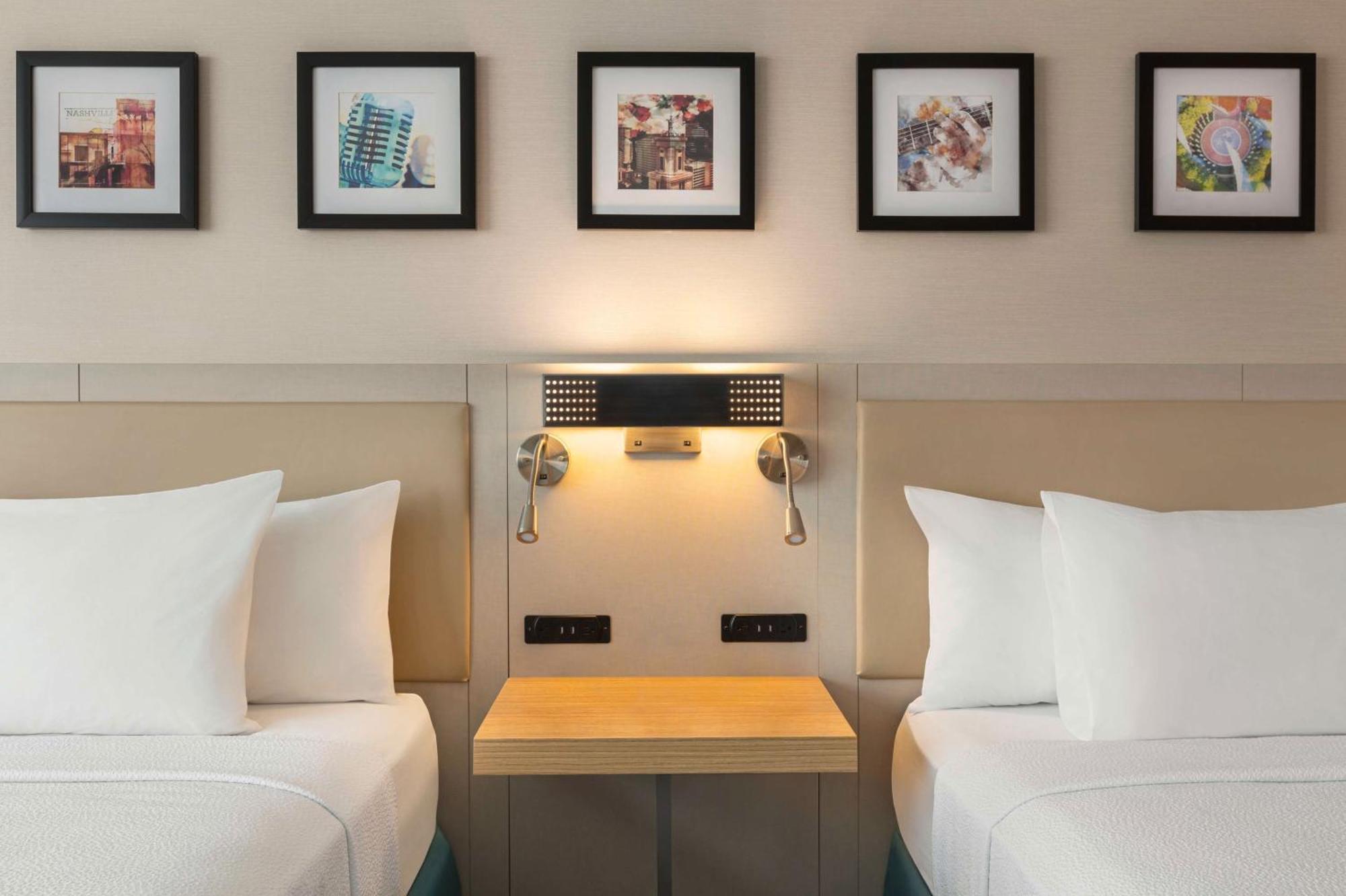 Hilton Garden West End Avenue Hotel 3*