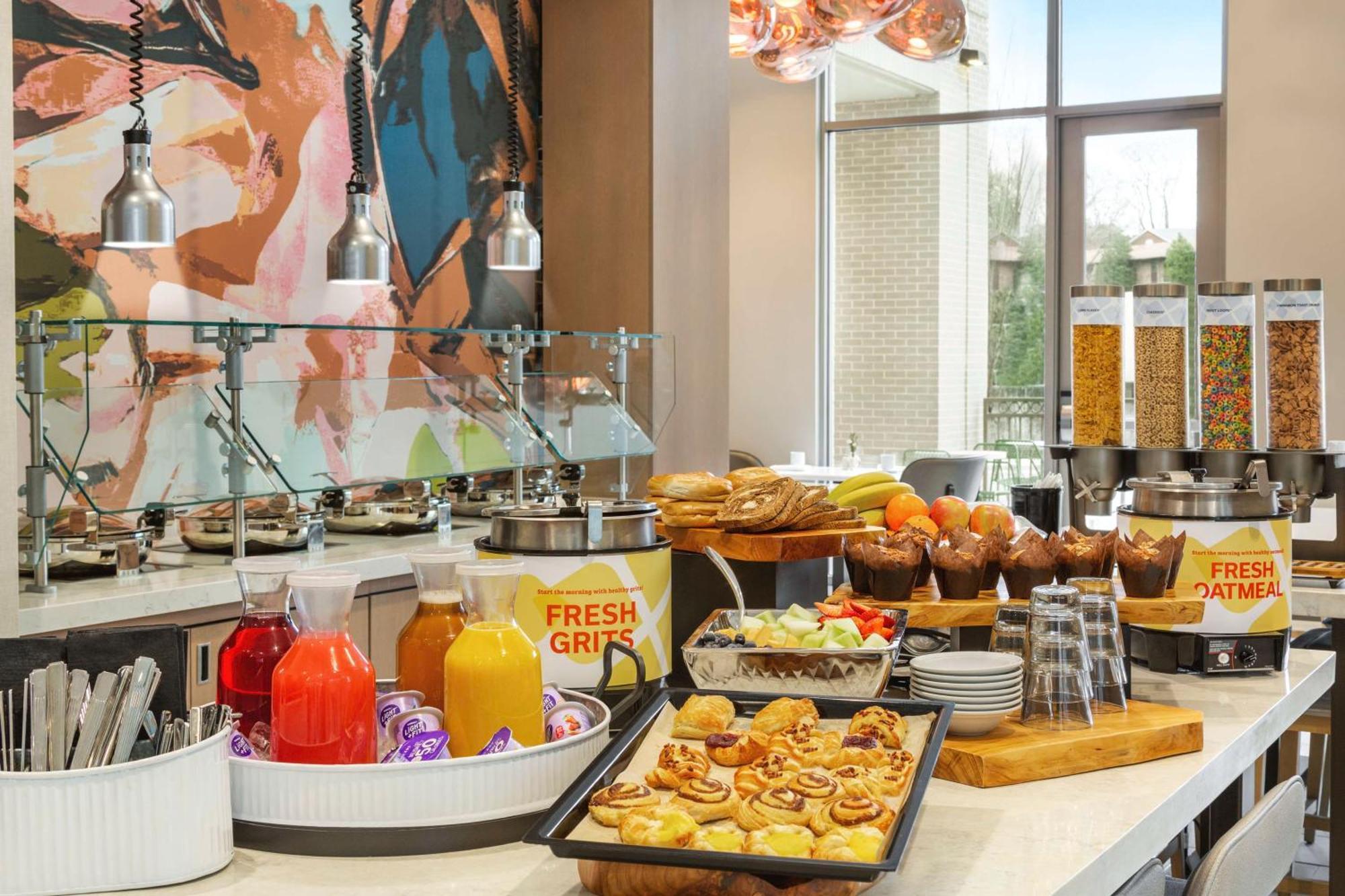Hotel Hilton Garden West End Avenue 3*