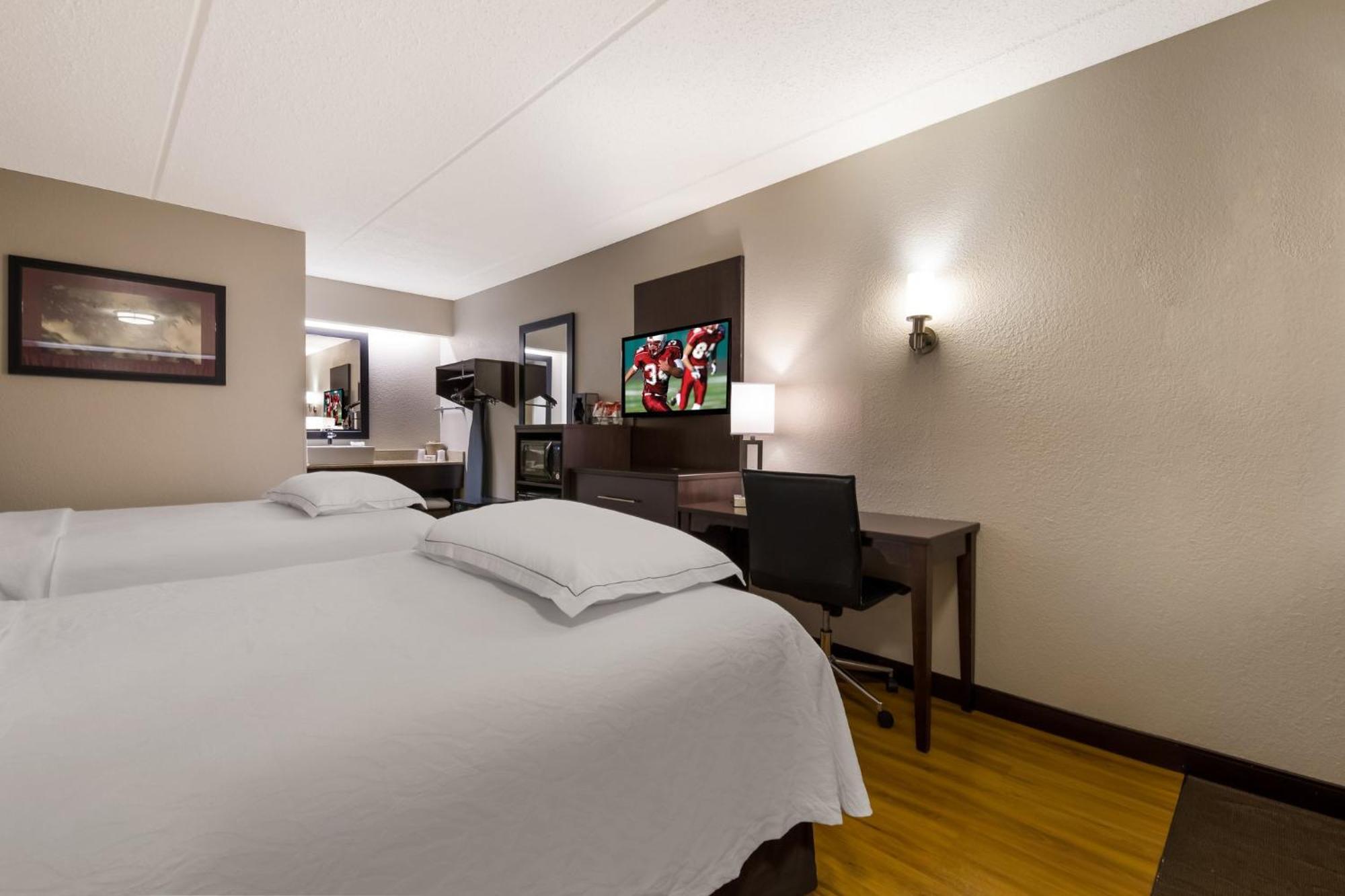 Red Roof Plus+ Airport 3* Nashville