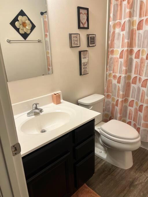Cozy Nest: Where Blossoms Villa Nashville