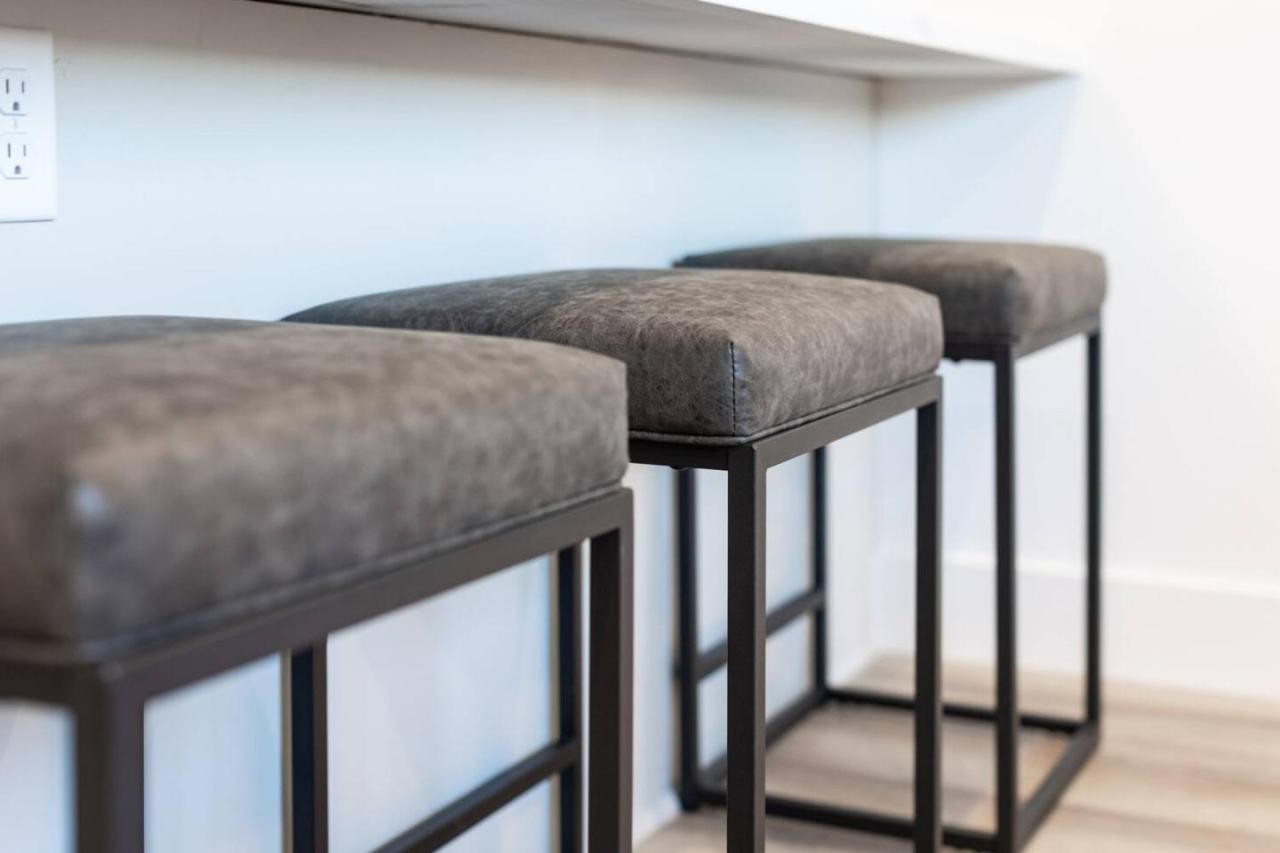 Stylish In Hillsboro Village 3 Beds And Parking