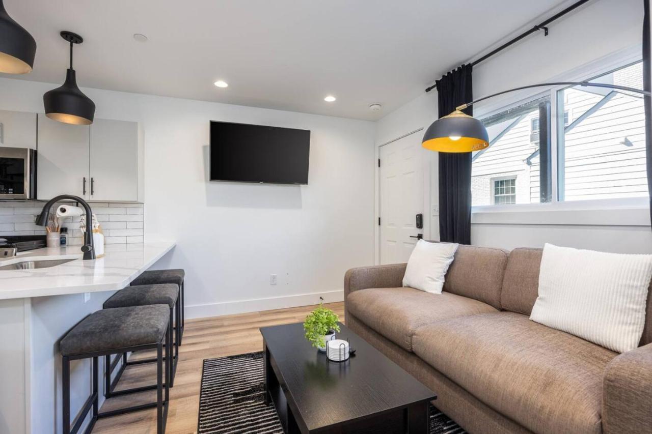 Apartment Stylish In Hillsboro Village 3 Beds And Parking