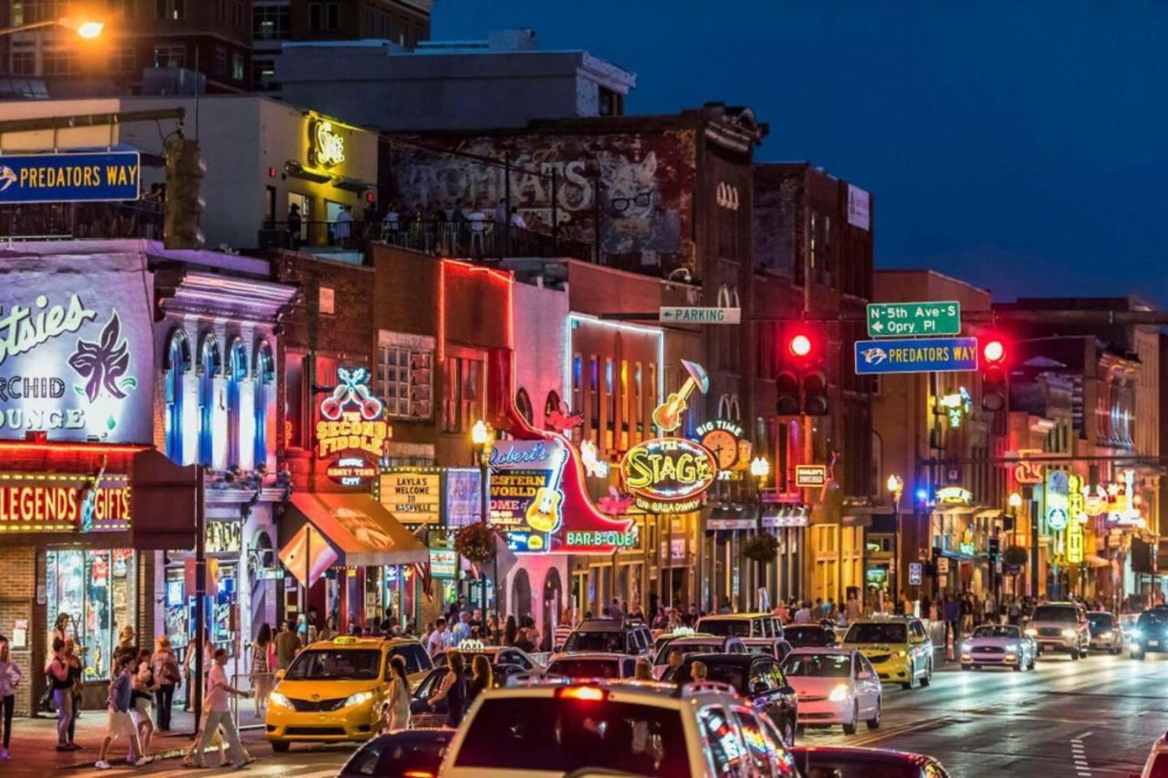 Stylish In Hillsboro Village 3 Beds And Parking Nashville