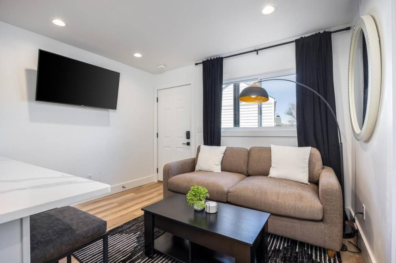 Stylish In Hillsboro Village 3 Beds And Parking *