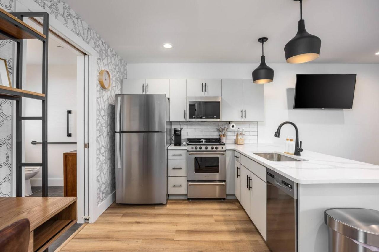 Stylish In Hillsboro Village 3 Beds And Parking
