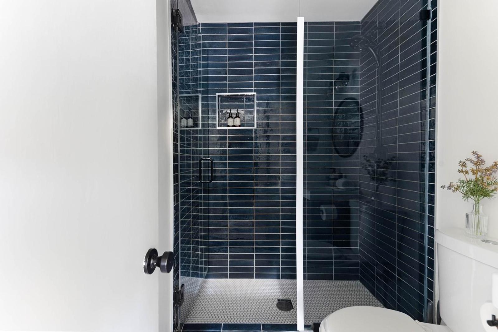 The Blue - 4 Beds And 7 Mins To Broadway! * Nashville