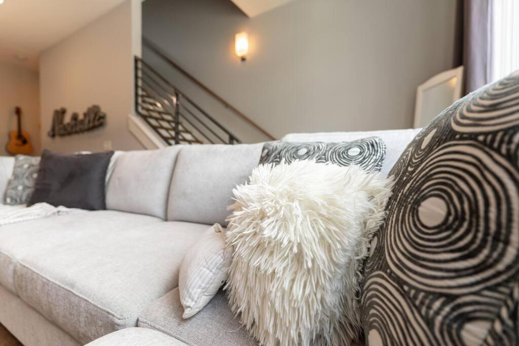 Holiday home 3bd -rooftop Escape- Steps From The Gulch Fun